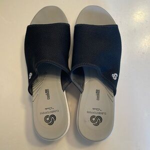 Clarks Cloud Steppers platform shoes size 8